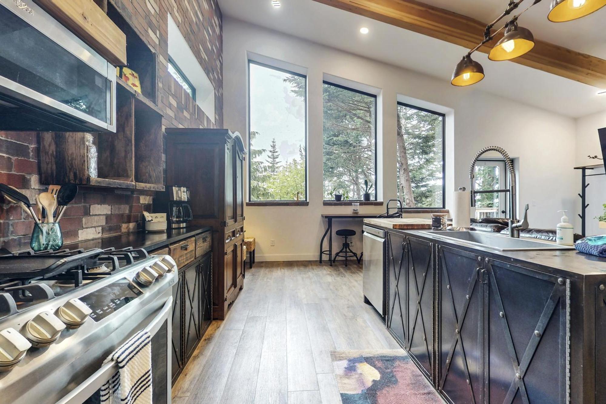 Tides & Timber Aparthotel Sequim Bagian luar foto